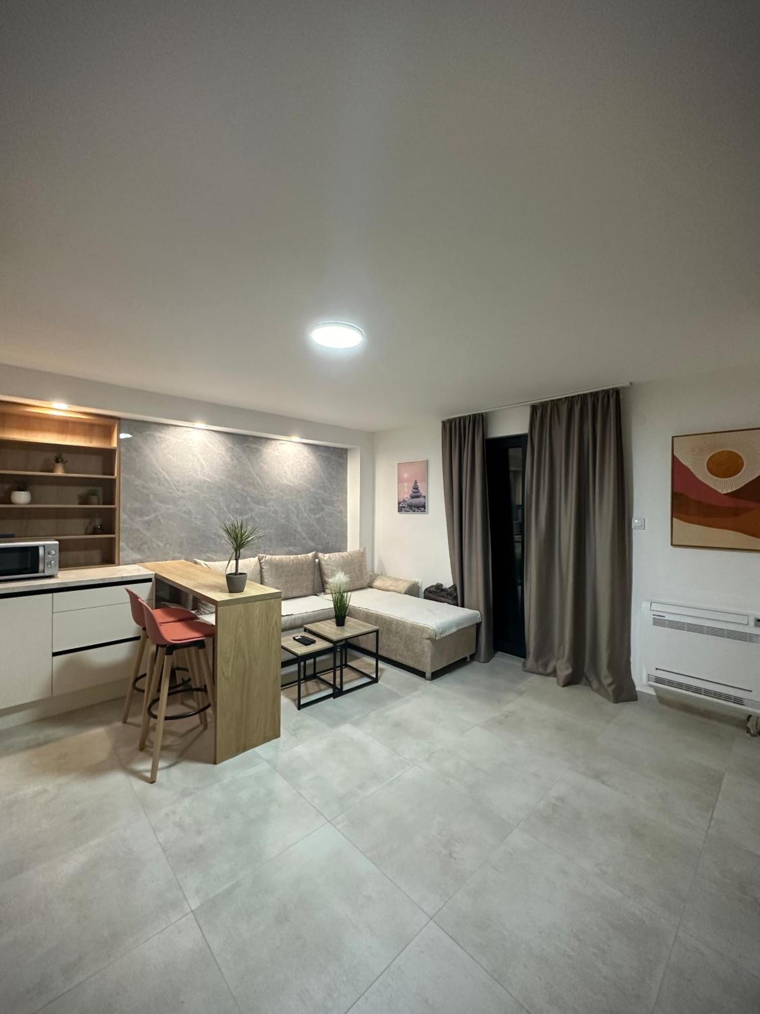 Square Point Apartments Kotor Exterior foto